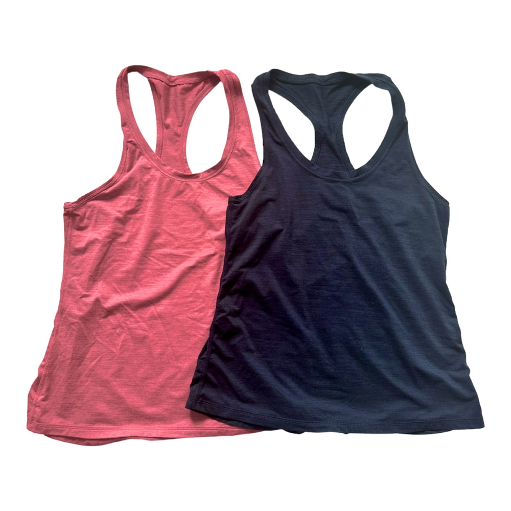 ❤️💙2 Vuori Lux Performance Tanks (Medium)
